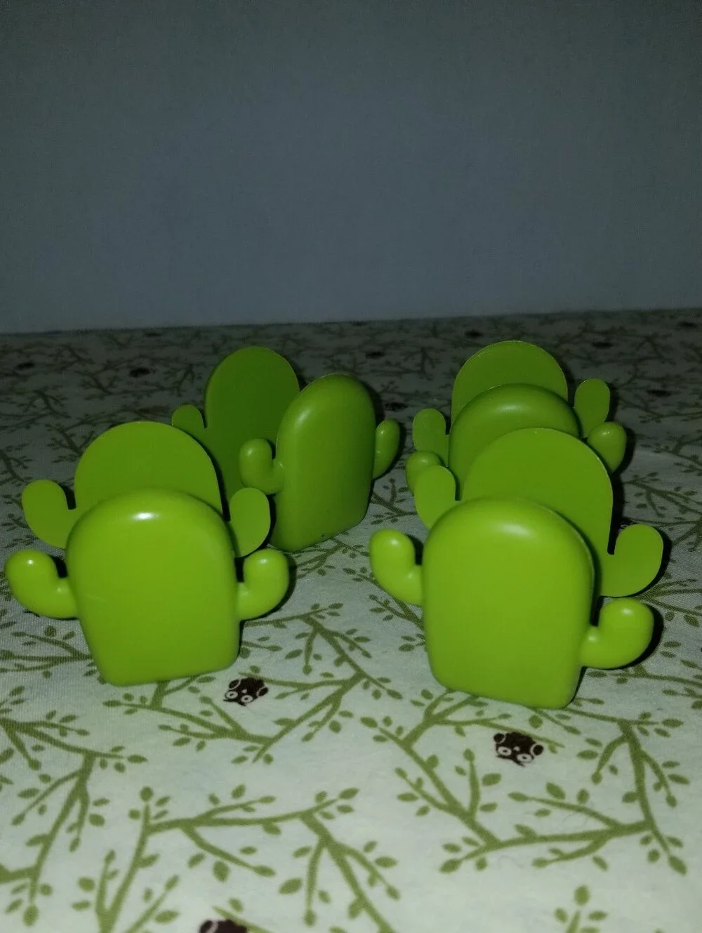 TACOS Joie Green Cactus Taco Holders - Set of 4